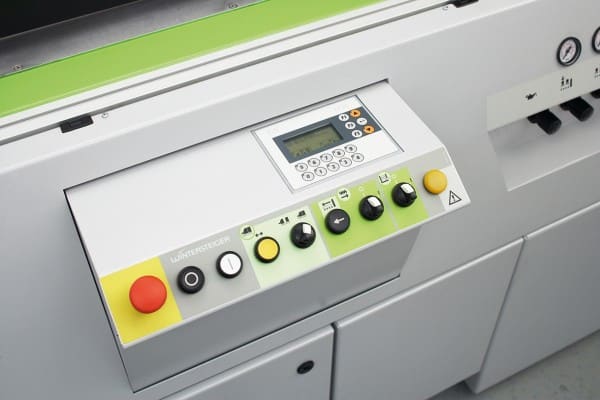 DSG200-3