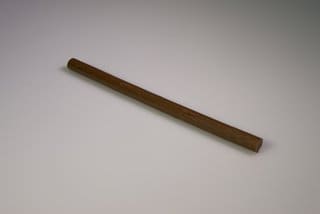 wypełnienie sęków w drewnie